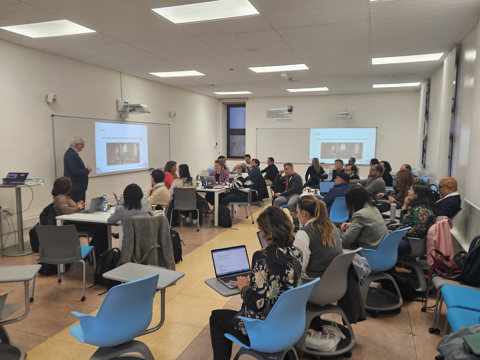 Reflexiones sobre la universidad acelerada por la inteligencia artificial